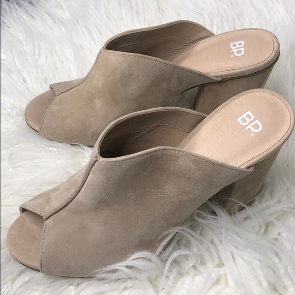 BP Nude Suede booties - Picture 2 of 2